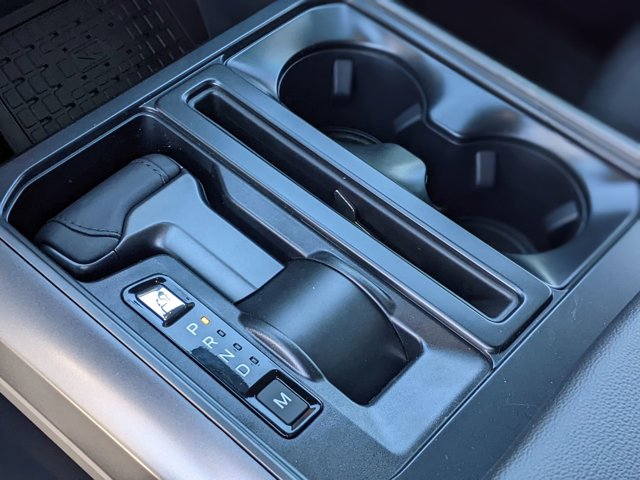 Vehicle image 26 of 45