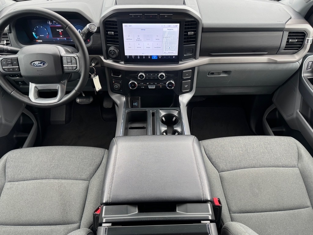 Vehicle image 9 of 22