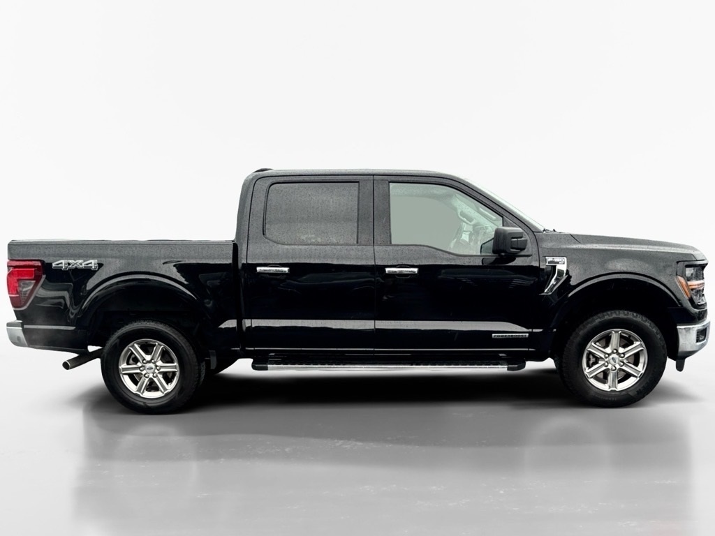 Vehicle image 4 of 22