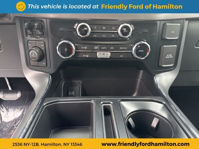 Vehicle image 20 of 25