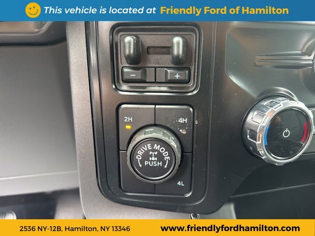 Vehicle image 21 of 25
