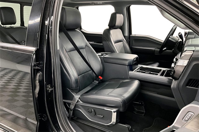 2024 Ford F-250 Lariat Image 10 of 39