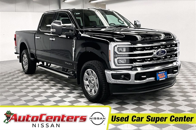 2024 Ford F-250 Lariat Image 3 of 39