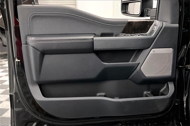 2024 Ford F-250 Lariat Image 24 of 39