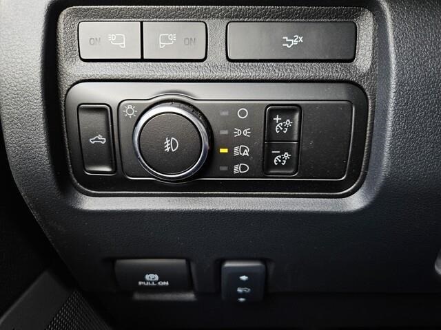 Vehicle image 19 of 22