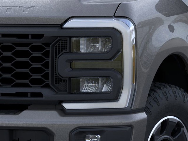 Vehicle image 18 of 22