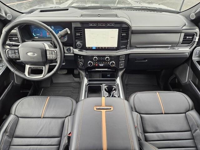 Vehicle image 15 of 24