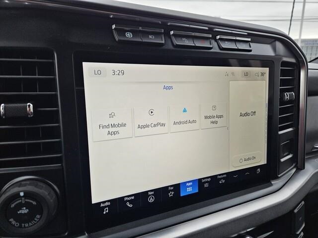 Vehicle image 21 of 24