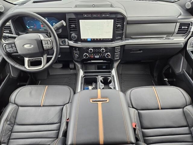 Vehicle image 15 of 24