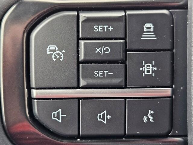 Vehicle image 23 of 24