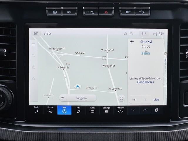 Vehicle image 18 of 24
