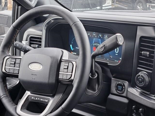 Vehicle image 16 of 24