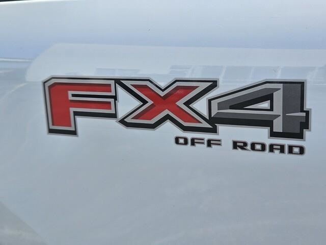 Vehicle image 6 of 24