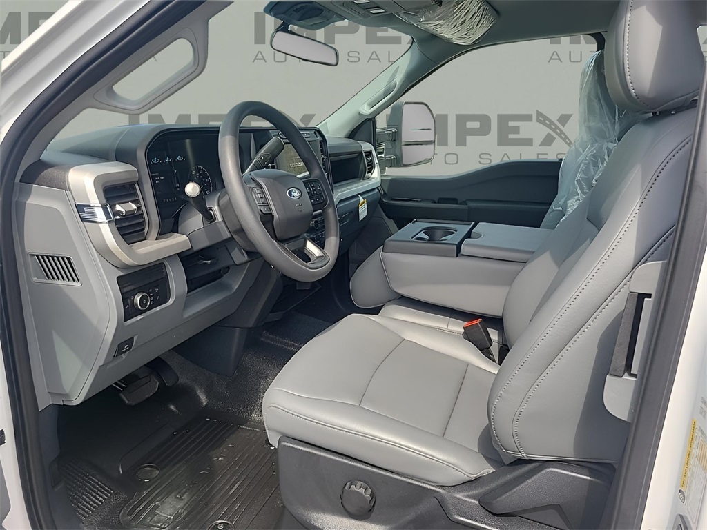 Vehicle image 16 of 31