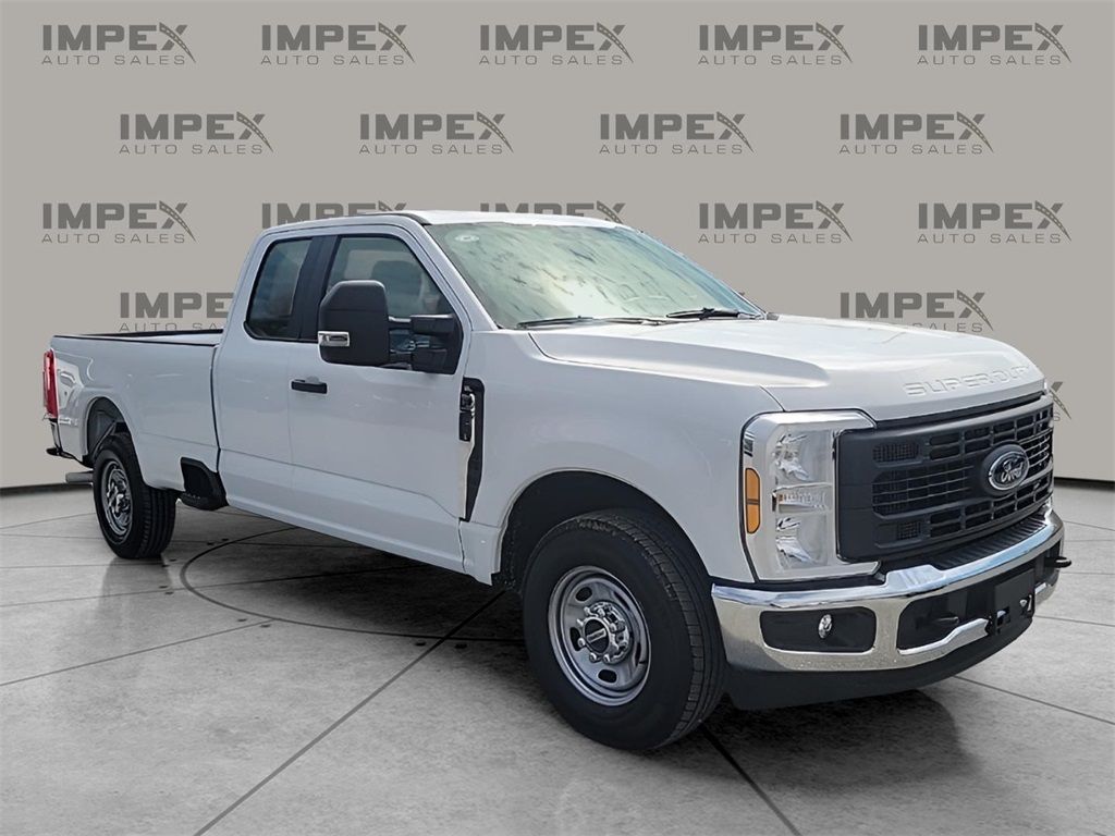 Vehicle image 3 of 31