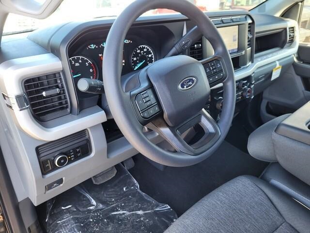 Vehicle image 8 of 21