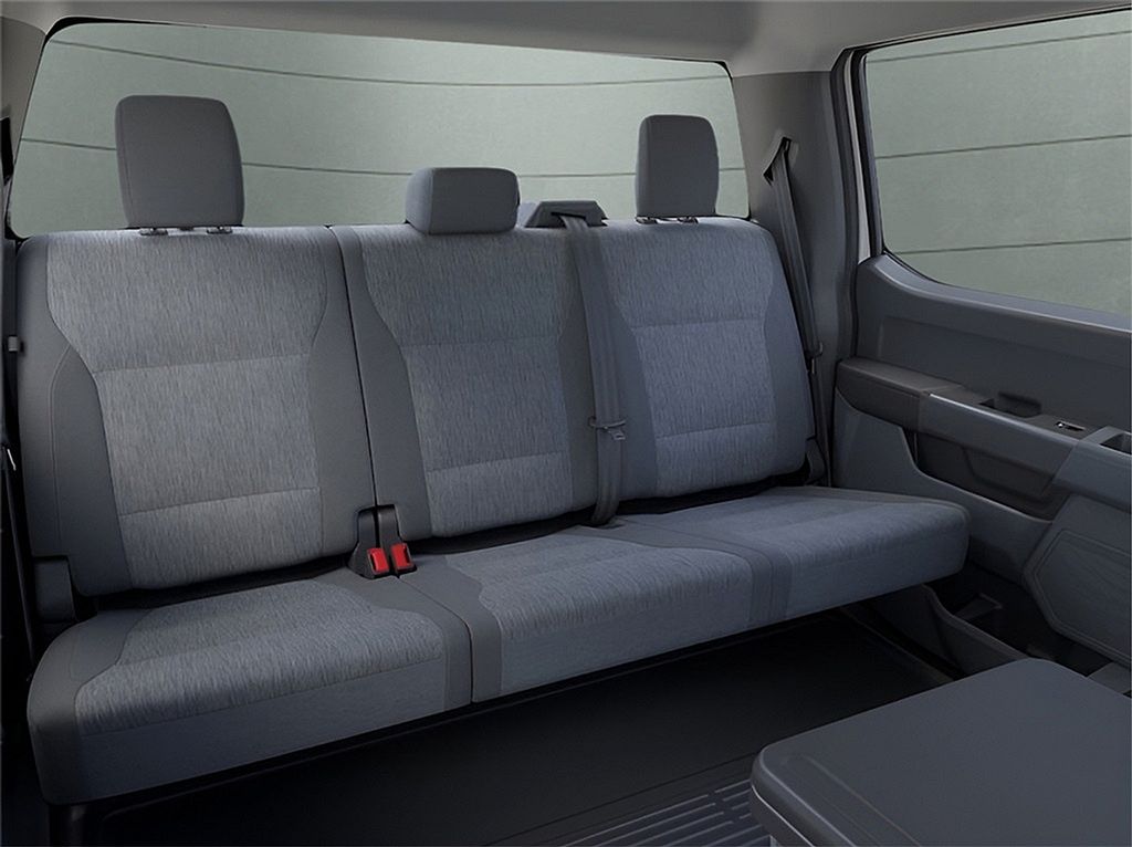 Vehicle image 11 of 22