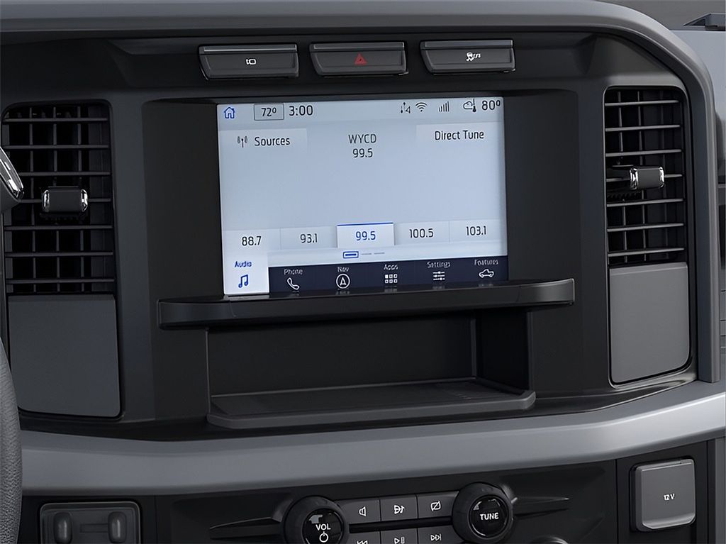 Vehicle image 14 of 22