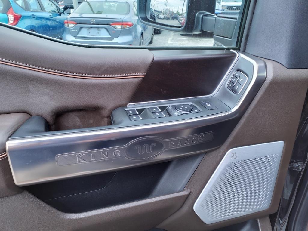 Vehicle image 5 of 16