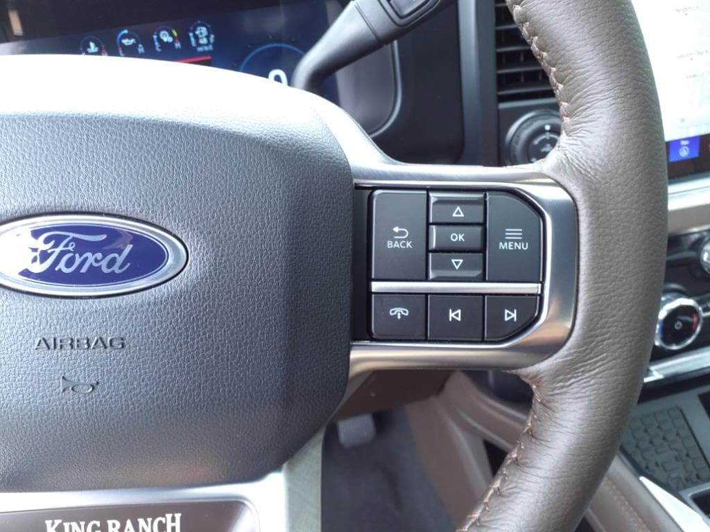 Vehicle image 10 of 16