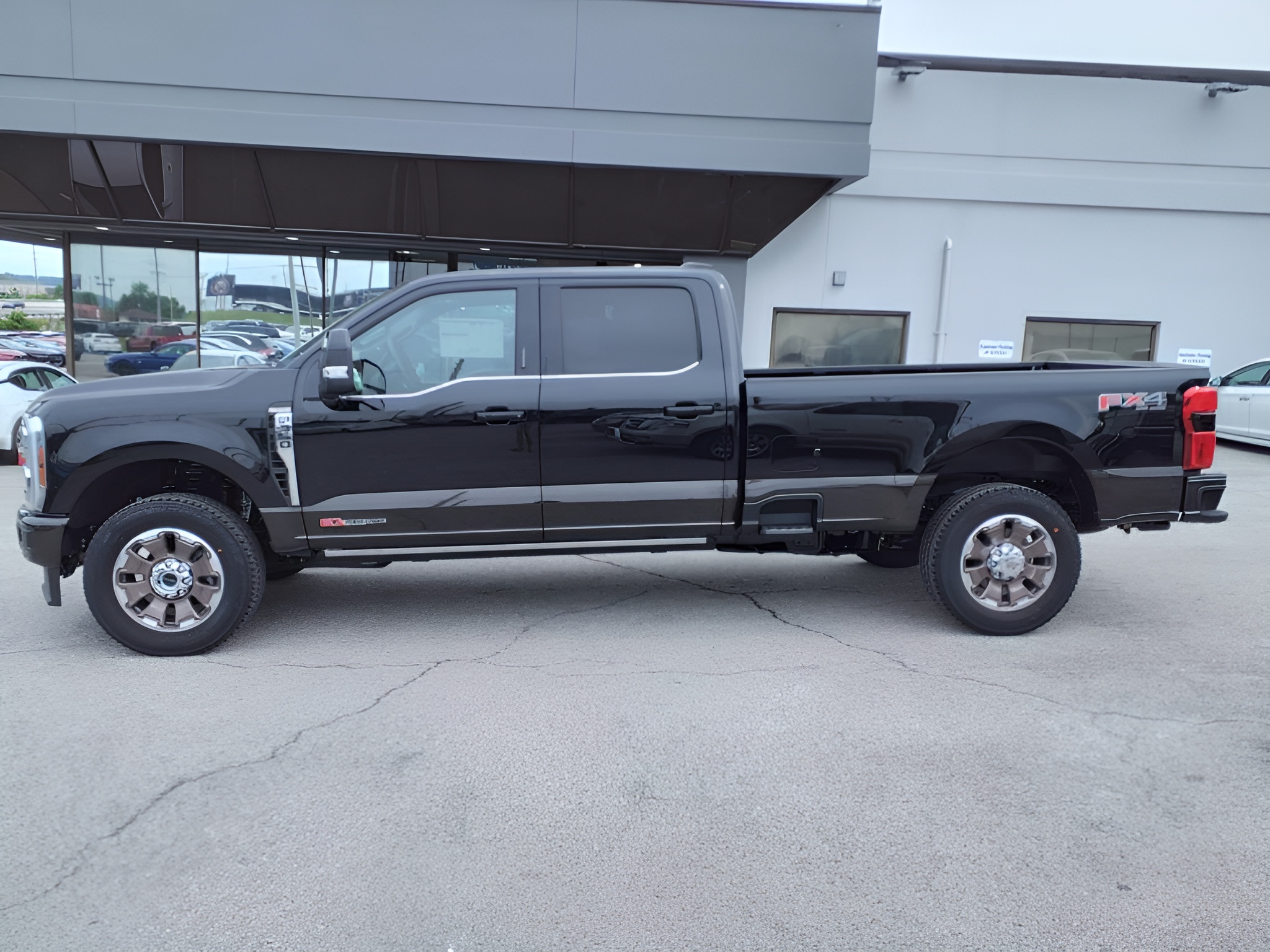 Vehicle image 16 of 16