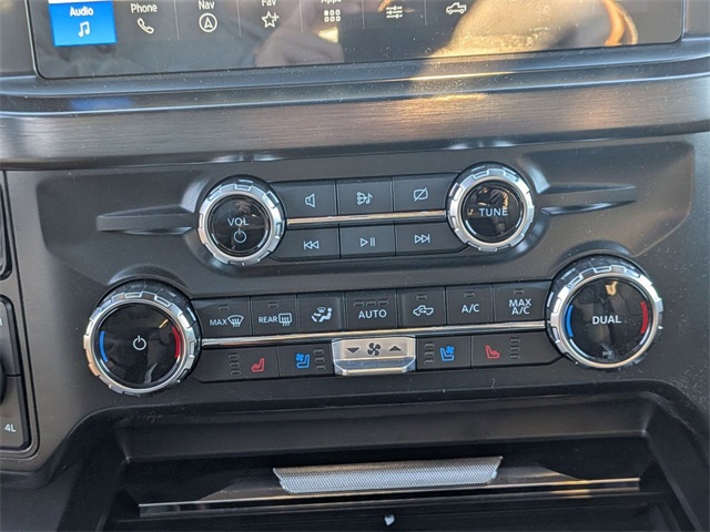 2024 Ford F-350 Lariat Image 13 of 23