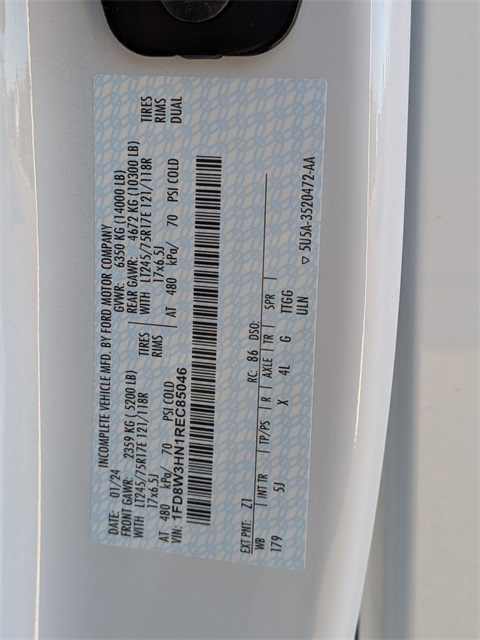 2024 Ford F-350 Lariat Image 17 of 23