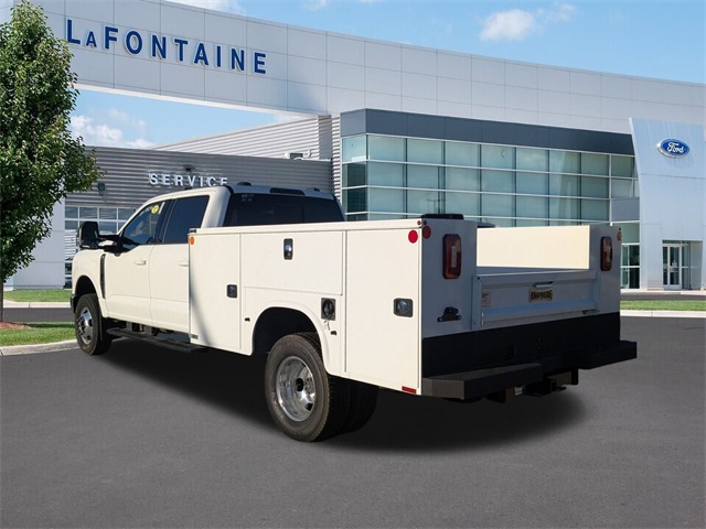 2024 Ford F-350 Lariat Image 6 of 23