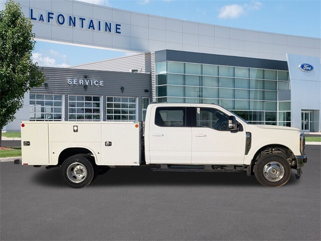 2024 Ford F-350 Lariat Image 4 of 23