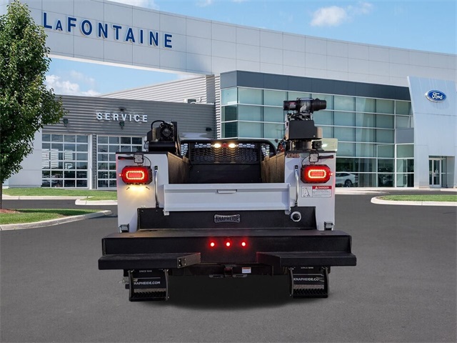 2024 Ford Super Duty F-350 DRW Image 10 of 24