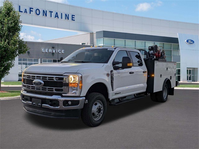 2024 Ford Super Duty F-350 DRW Image 1 of 24