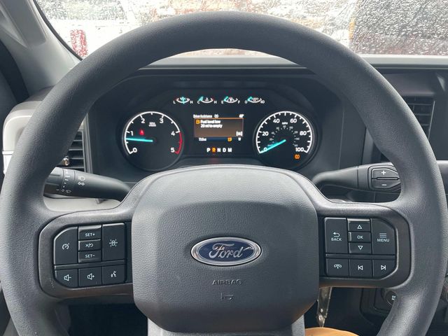 2024 Ford F-350 XL Image 12 of 14