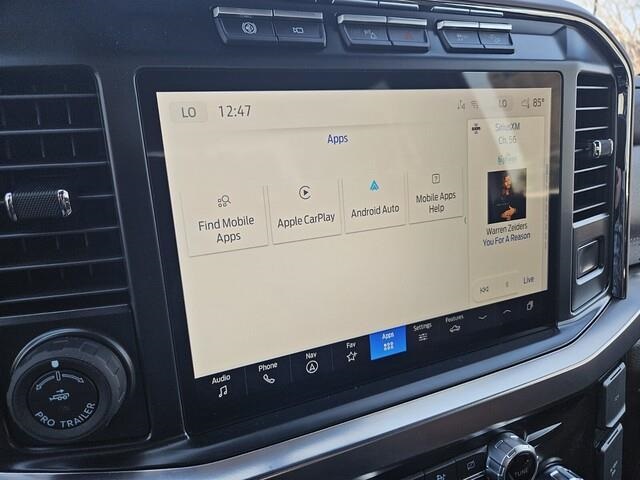 Vehicle image 21 of 24