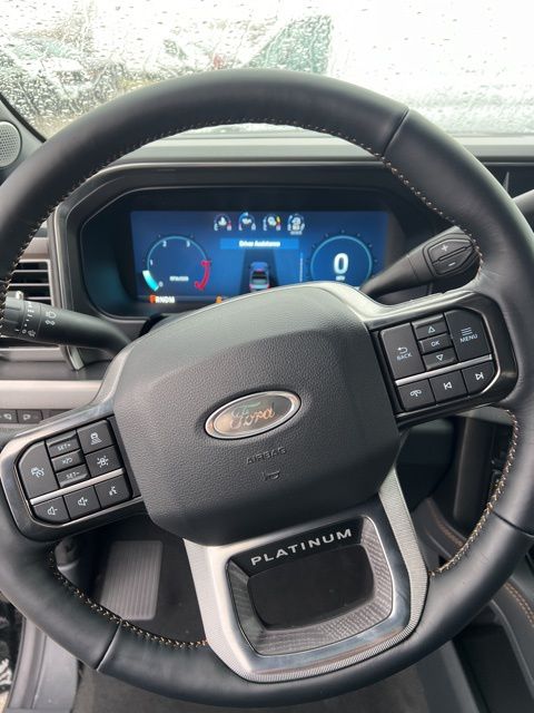 Vehicle image 23 of 40