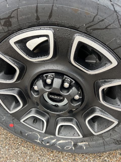 Vehicle image 10 of 40