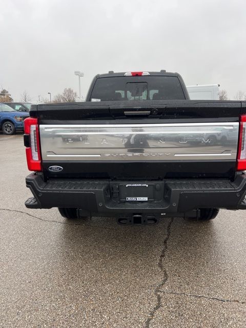 Vehicle image 5 of 40