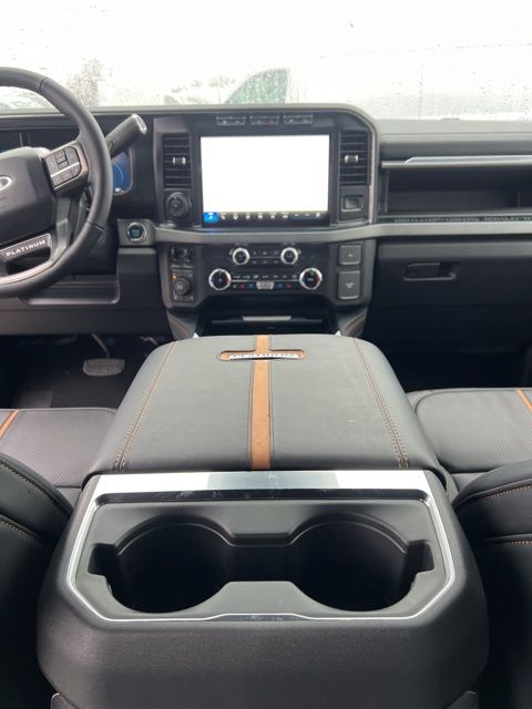 Vehicle image 39 of 40