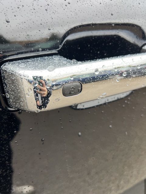 Vehicle image 12 of 40