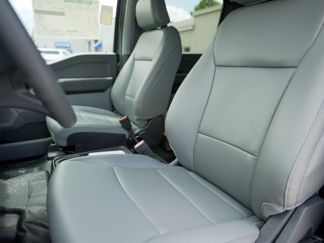 Vehicle image 12 of 32