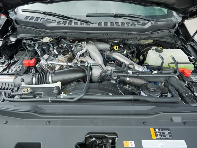 Vehicle image 31 of 32