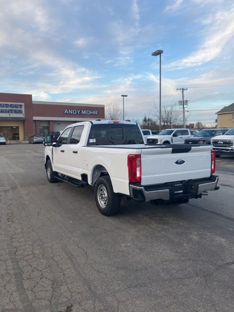 Vehicle image 8 of 29