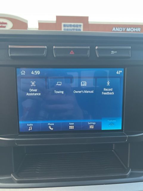 Vehicle image 21 of 29