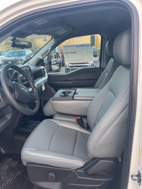 Vehicle image 14 of 29