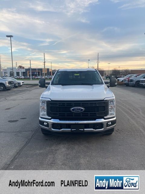 Vehicle image 2 of 29