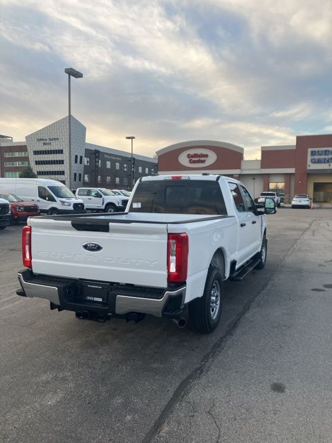 Vehicle image 5 of 29