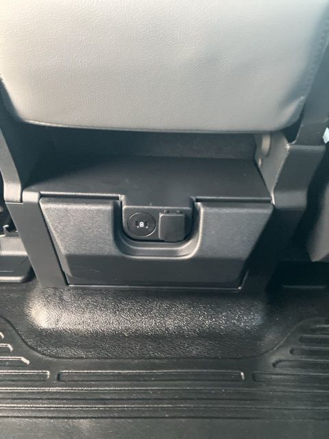 Vehicle image 26 of 29