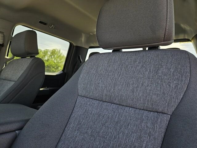 Vehicle image 11 of 20