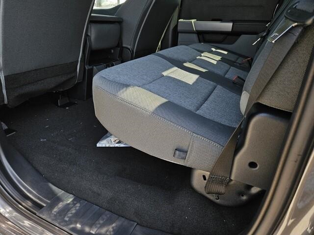Vehicle image 14 of 20