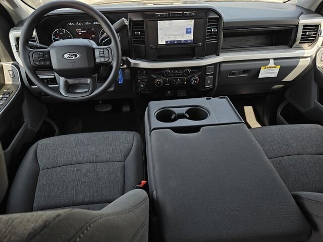 Vehicle image 17 of 20