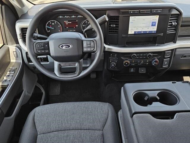 Vehicle image 16 of 20